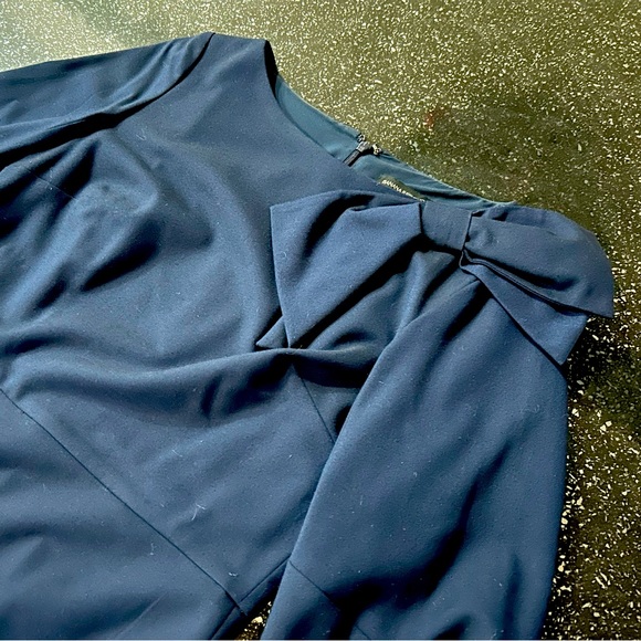Banana Republic Bow Neckline Navy Dress Size 10 - Picture 2 of 3